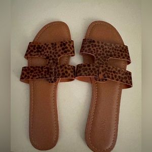•NWOB J. CREW LEOPARD SLIDES SIZE 9•